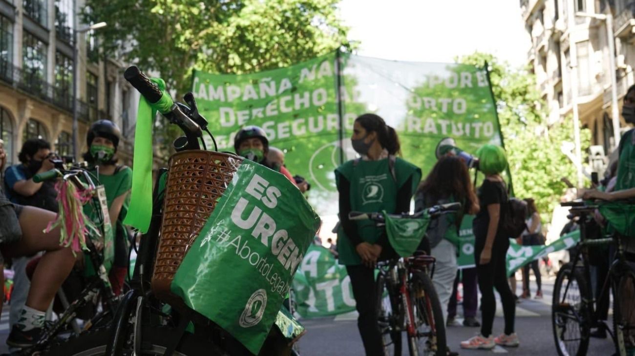 Marcha contra reloj por el aborto: apuran al Gobierno para que presente el proyecto este año