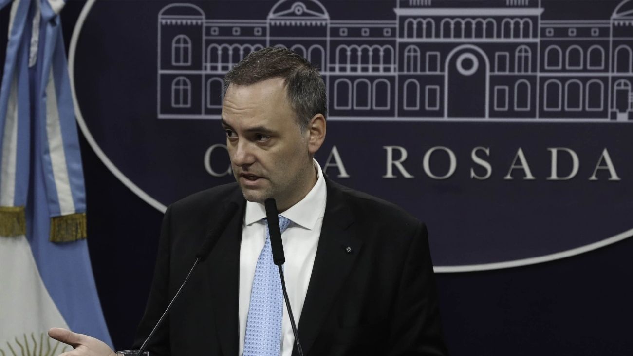 Adorni anunció el cierre definitivo de Vialidad Nacional: "La corrupción en la obra pública tiene su acta de defunción firmada"