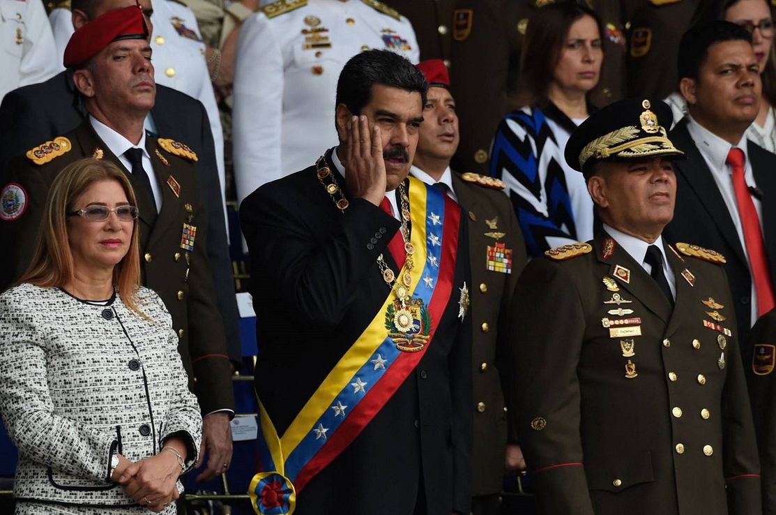 Confusión en Venezuela por incidentes en un acto con Maduro: denuncian atentado