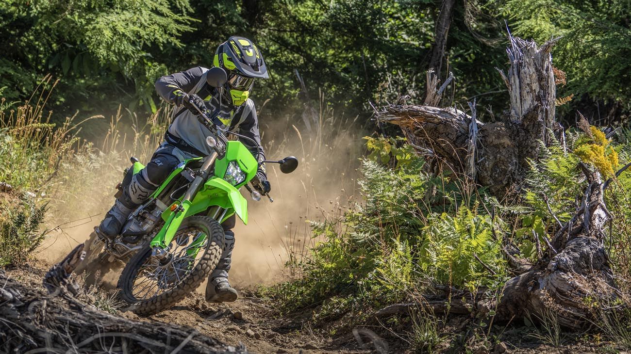 Kawasaki presentó sus dos nuevos modelos para el uso ON/OFF ROAD