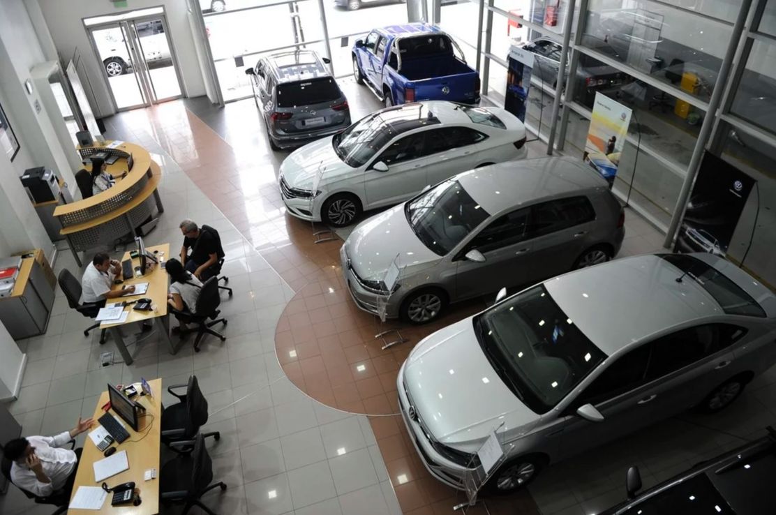 Impuestos, seguros y requisitos: todo lo que tenés que saber para alquilar un auto