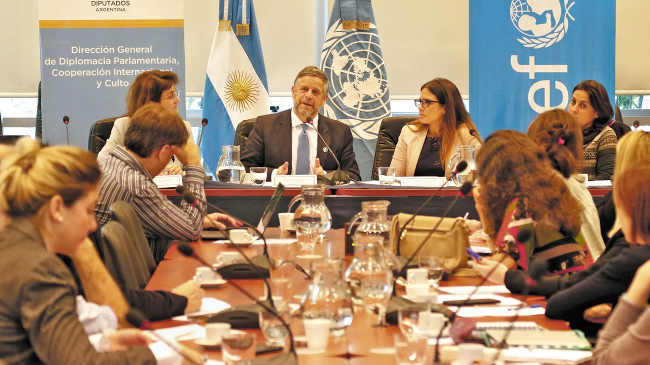 El Gobierno lanzará un plan nacional para prevenir el sobrepeso y la obesidad infantil