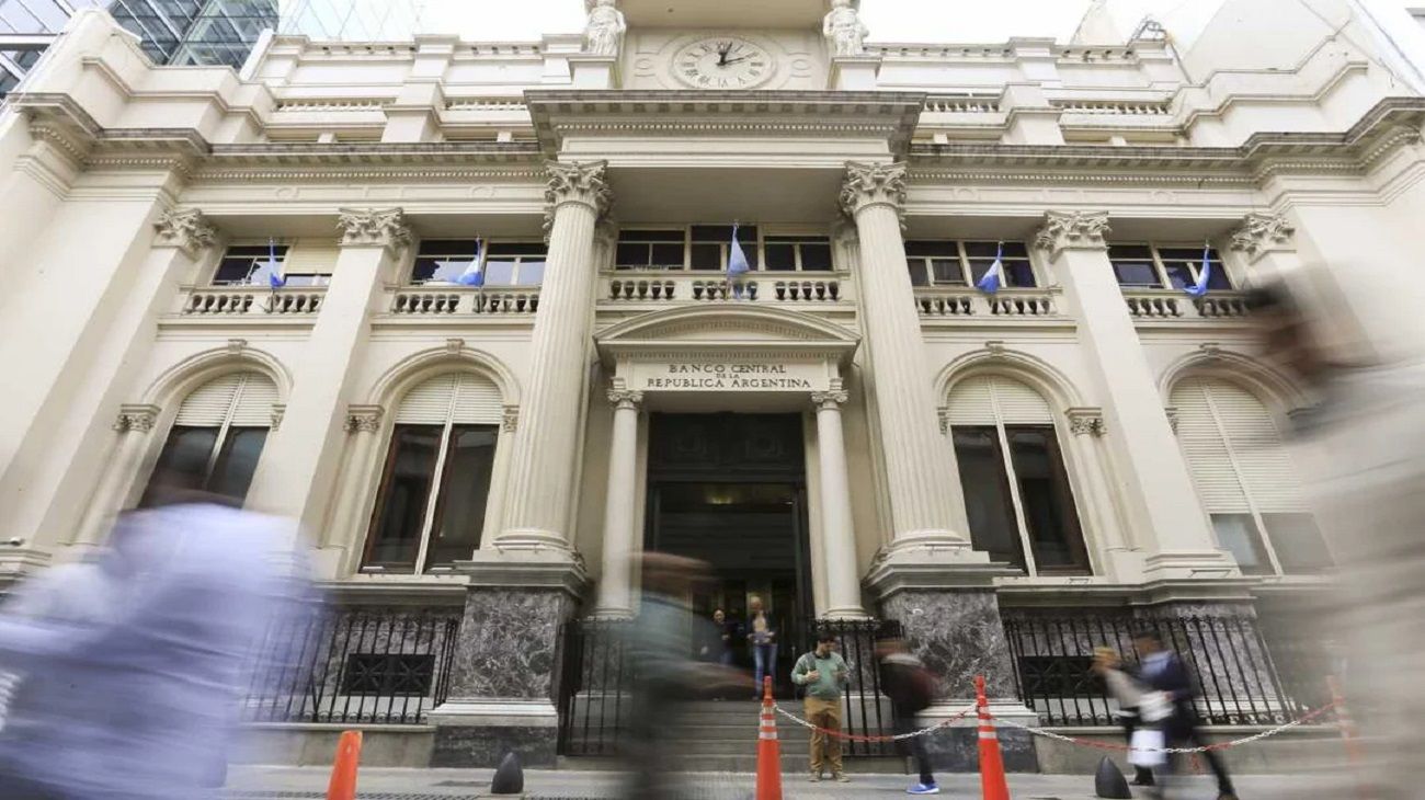 La razón por la que el Gobierno decide no comprar dólares en el mejor trimestre del año