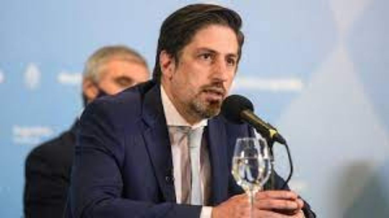 Universidades: "El ajuste que lleva a cabo Milei es comparable con ´la noche de los bastones largos´"