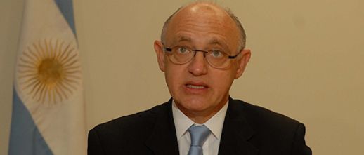 Para Timerman la Argentina está al margen de la crisis