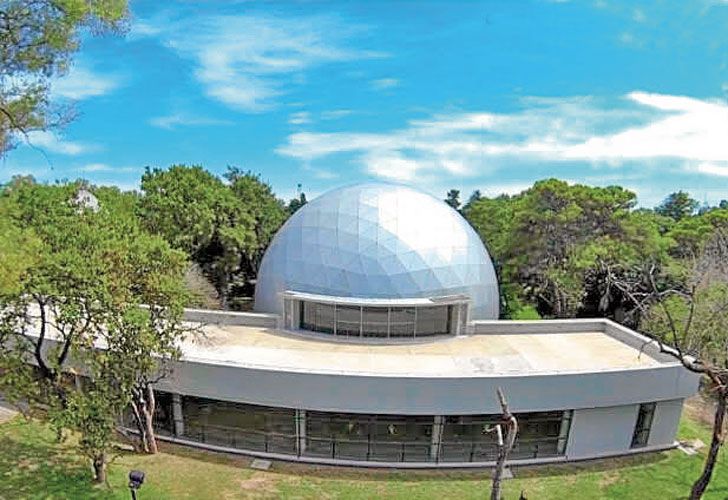 Estrenan en La Plata la primera serie ‘fulldome’