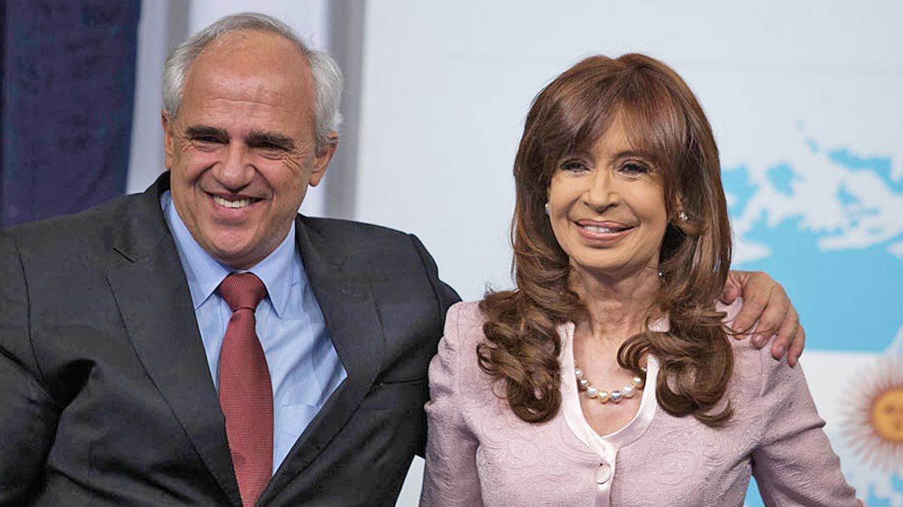 Para el expresidente Ernesto Samper, "Argentina debe ocupar el lugar de líder de Brasil"