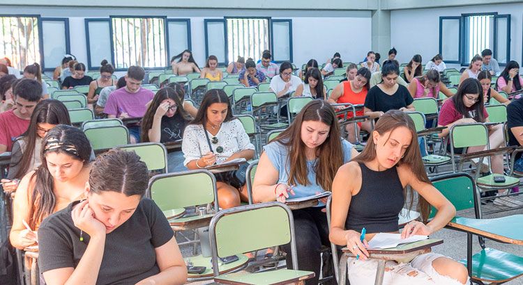 Córdoba: los gastos de los estudiantes universitarios se duplicaron en cuatro meses