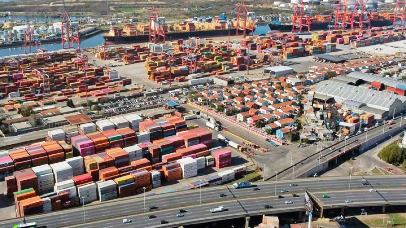 Superávit comercial: “Tenemos un superávit de USD 200 millones, principalmente por el aumento de las importaciones”