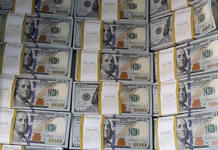 Nueva marca récord del dólar: llegó a $17,57