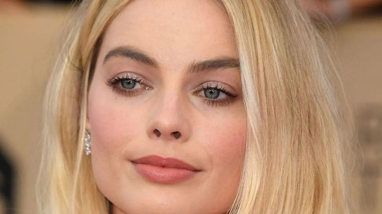 Cómo es y cuánto cuesta la estadía de Margot Robbie en la cabaña de Francis Mallmann
