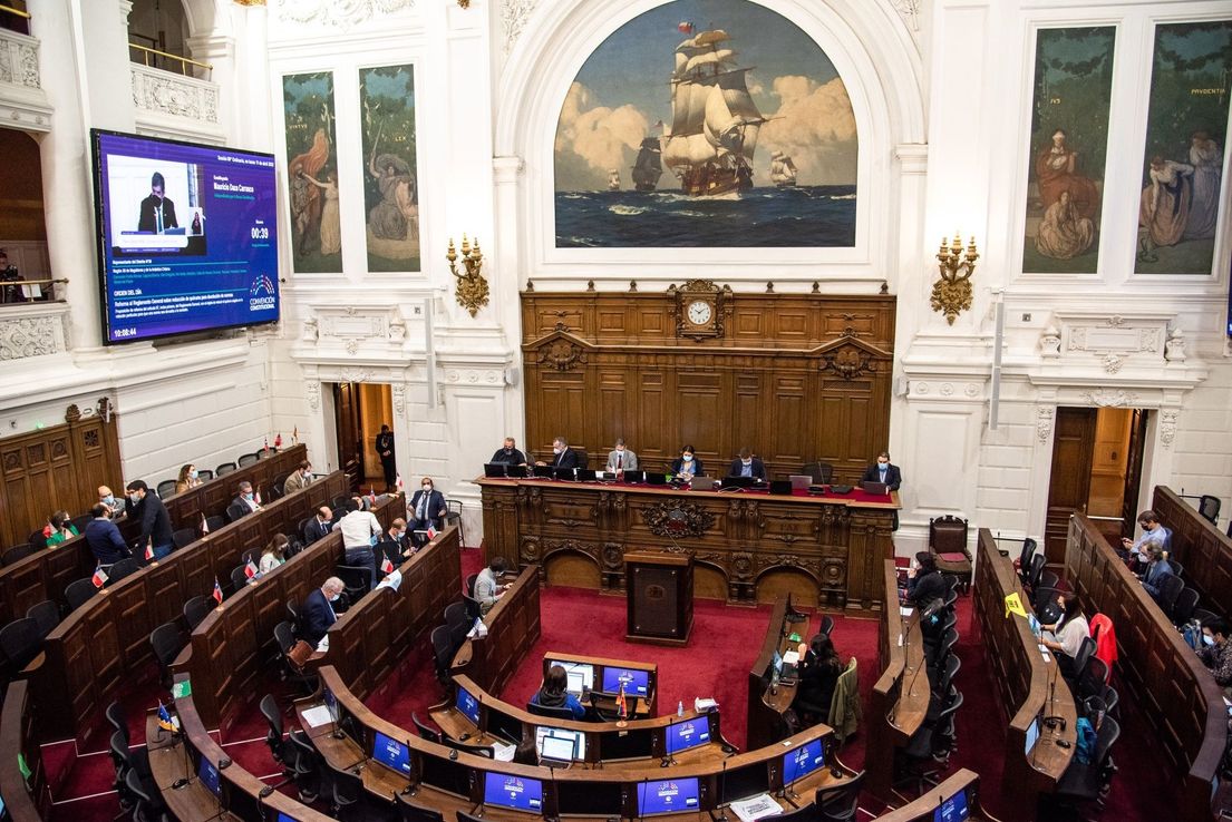 Los partidos políticos de Chile reactivaron el proceso para redactar una nueva Constitución