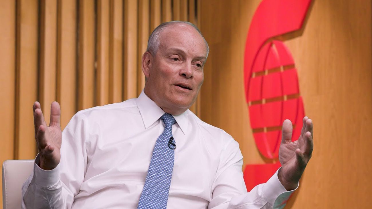CEO de Scotiabank pide ayuda para Venezuela en página de opinión