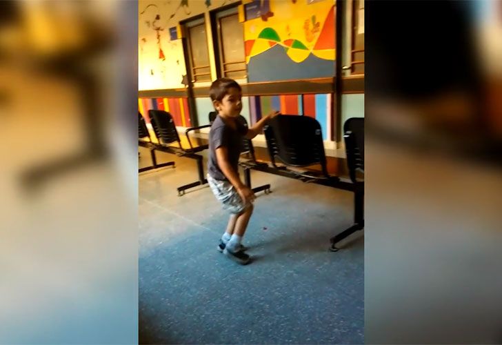 La conmovedora historia del nene que volvió a caminar tras una parálisis cerebral