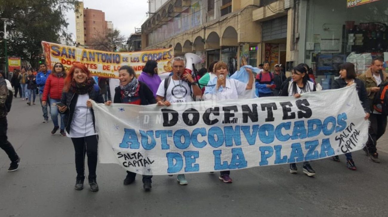 Salta: docentes inician su segunda semana de paro en reclamo de la "cláusula gatillo"