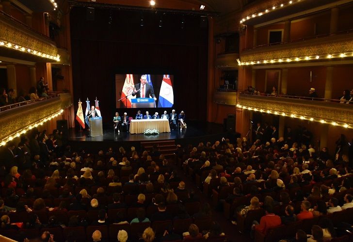 “La visibilidad de la mujer es un asunto de leyes y no de palabras”