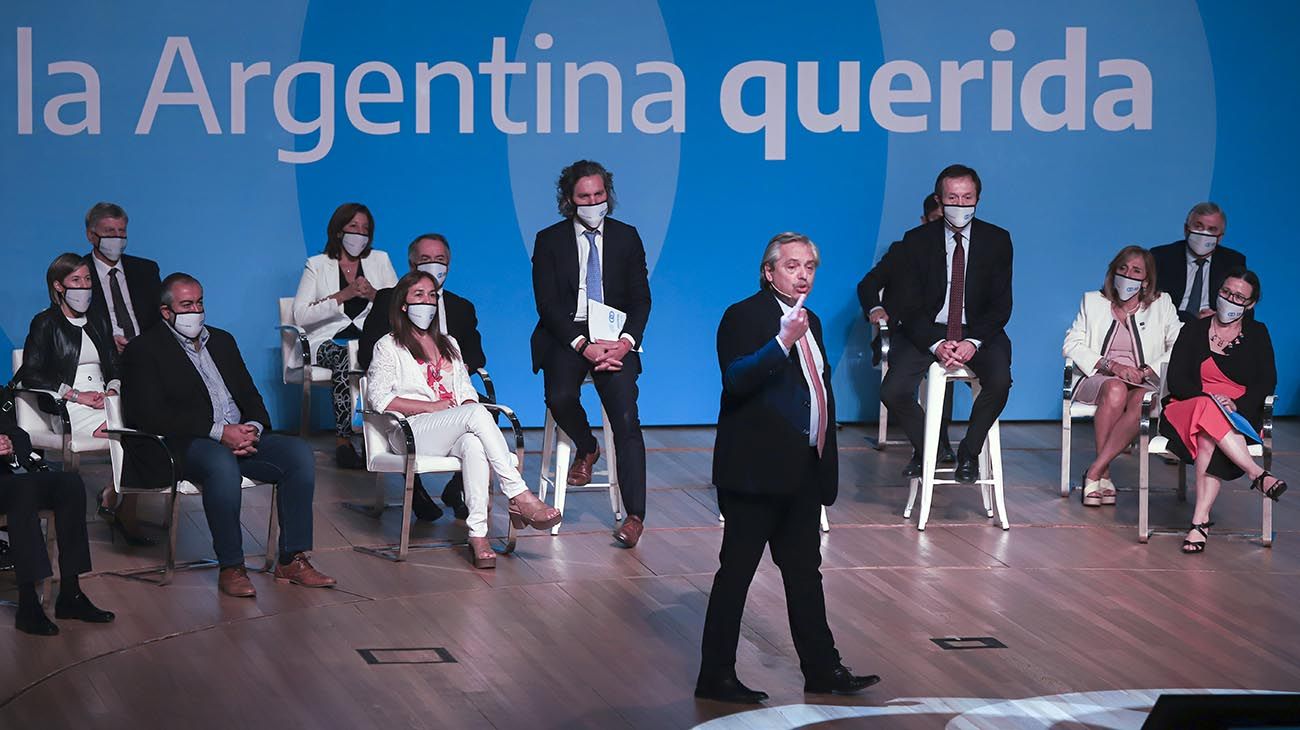 Un Consejo económico y social solo para “la platea”