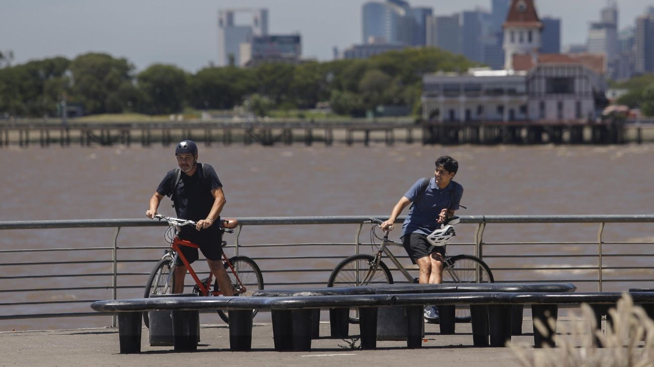 Domingo con ascenso térmico y calor intenso en la ciudad de Buenos Aires con máximas que alcanzarán los 32 grados