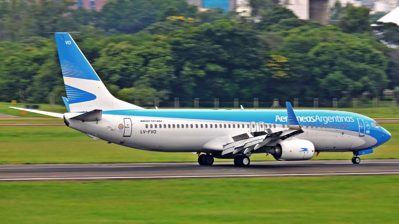 Susto en un vuelo de Aerolíneas: tuvo que aterrizar de emergencia