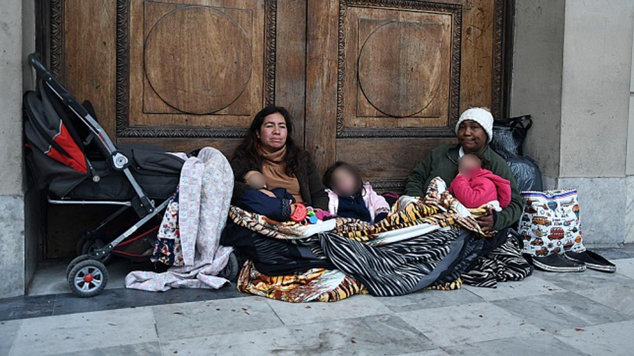 De cara al invierno, buscan una solución a la "emergencia habitacional" en CABA