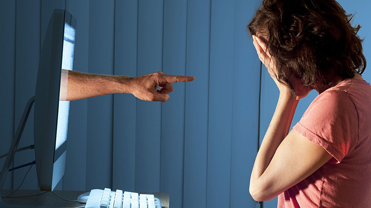 Cómo defender a las mujeres de los ‘machitrolls’