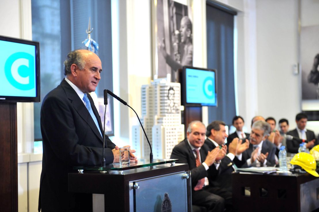 Parrilli: "En las PASO no se elegirán candidatos carismáticos"