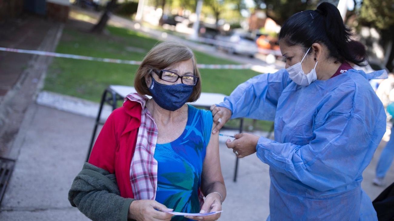 Llegaron otras 1,5 millones de dosis, tras una semana con récord de vacunados en todo el país