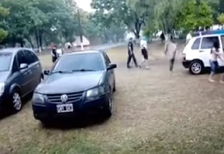 Corrientes: un rayó cayó sobre una carpa y mató a dos jóvenes