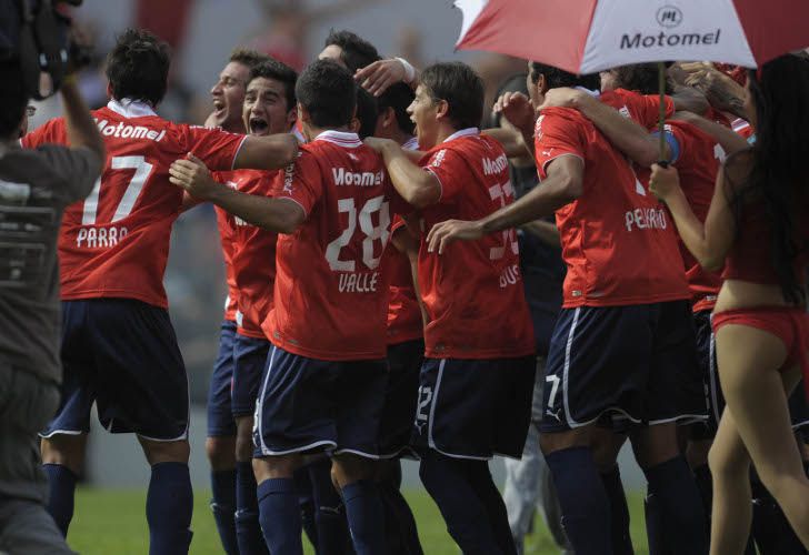 El Rojo tuvo su clásica fiesta y Basile renunció