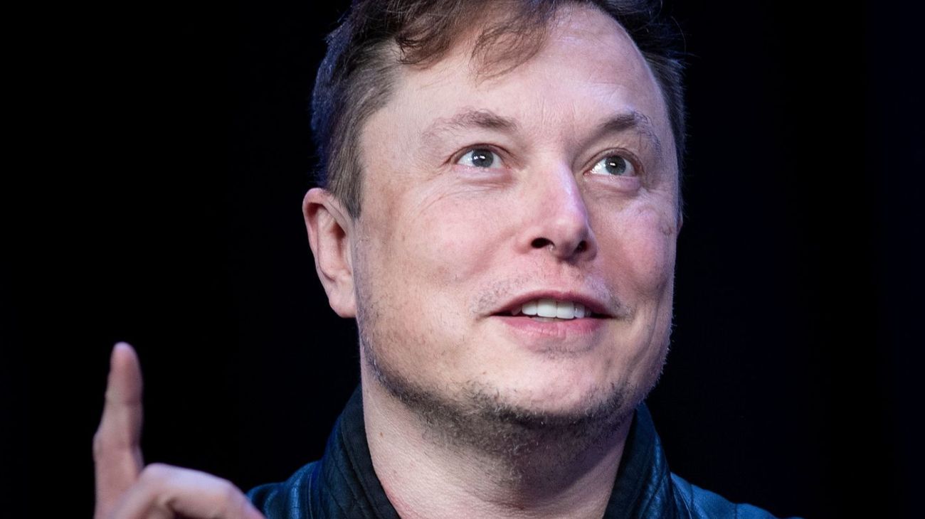 Según Elon Musk, la humanidad "vive en una simulación" y "no existimos realmente"