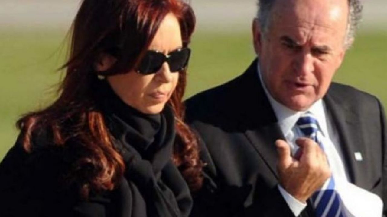 Parrilli duda de una candidatura de Cristina Kirchner y asegura: "Hay que esperar"