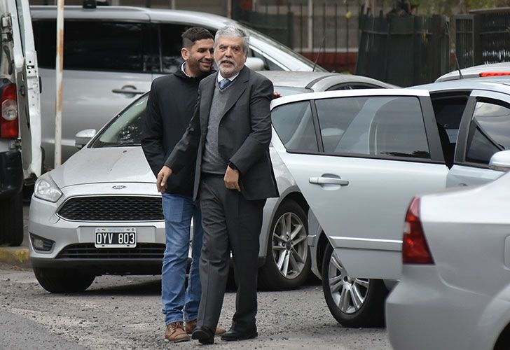 De Vido fue citado a indagatoria por la compra de barcos de gas licuado