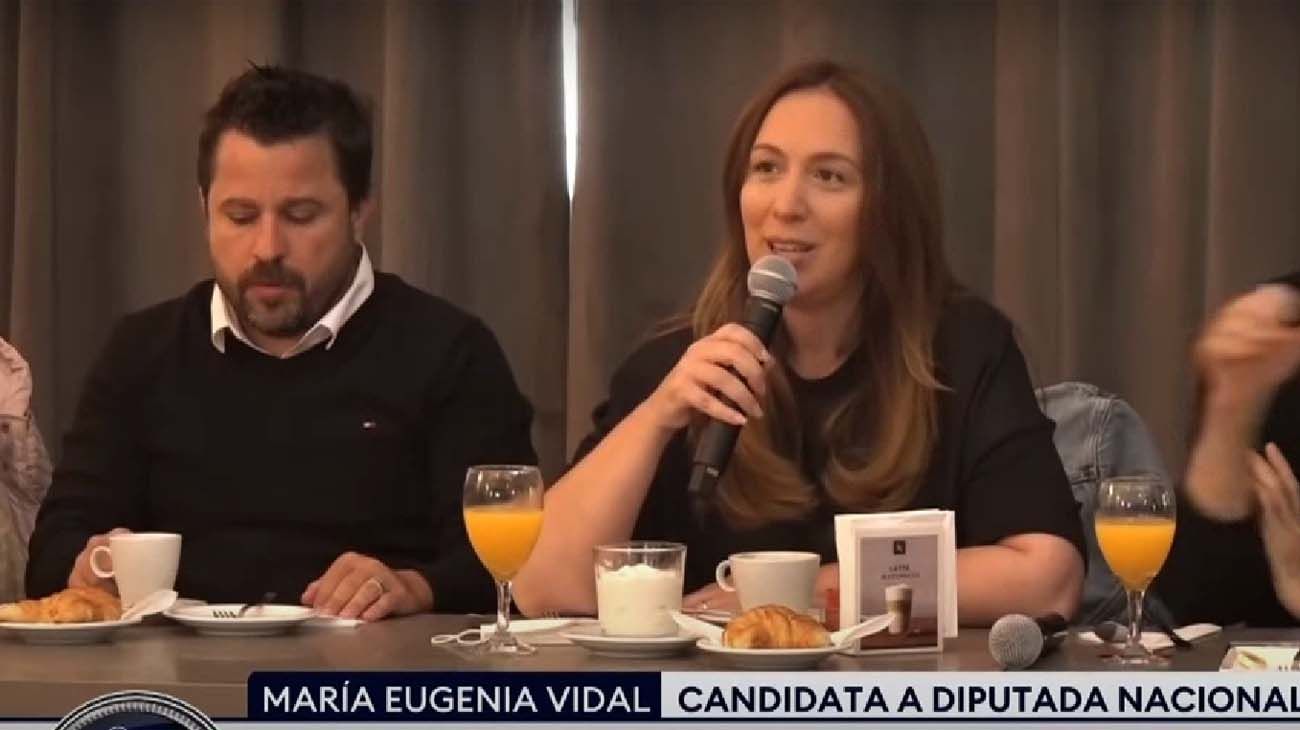 Desde el clásico desayuno de JxC, María Eugenia Vidal pidió que más gente vaya a votar