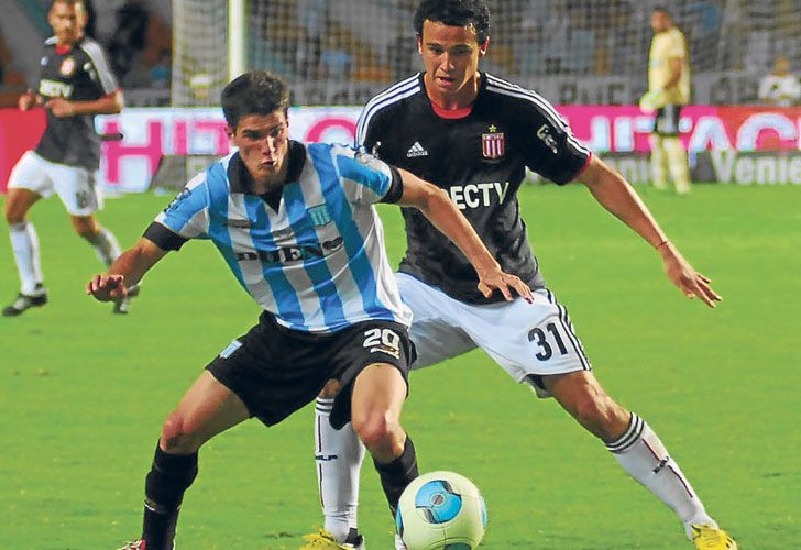 Pegó Cámpora y Racing tuvo su regalo de pascua
