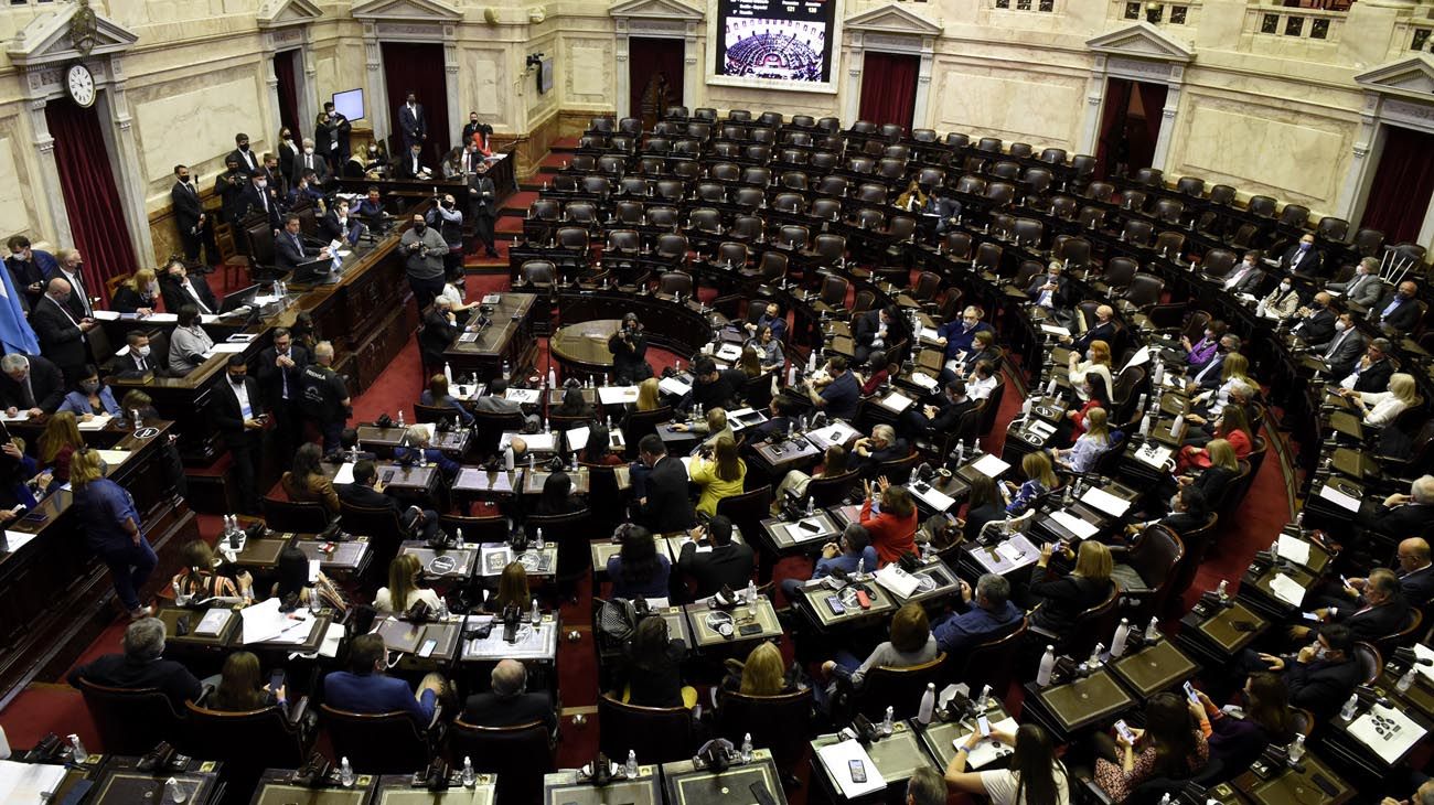 Diputados conmemora los 30 años de la ley de cupo femenino