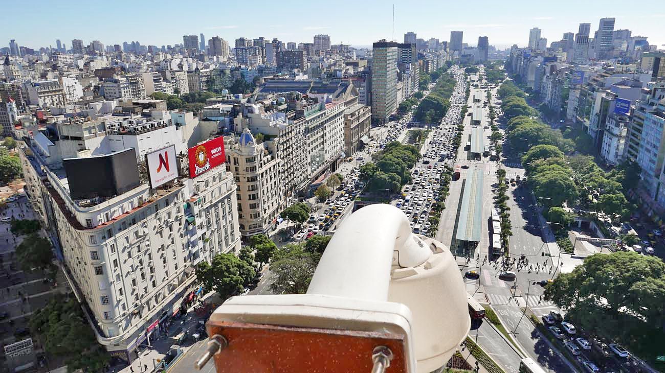 La avenida 9 de Julio es la más vigilada de la Ciudad, pero en la que se registran más delitos