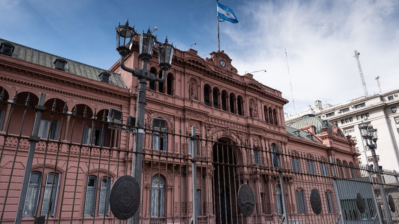 Agosto cerró con superávit primario y el Gobierno celebró los números