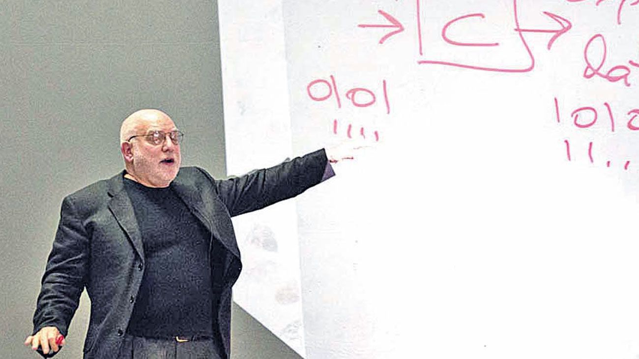 Gregory Chaitin: “Dios es un programador, porque el mundo es algorítmico”