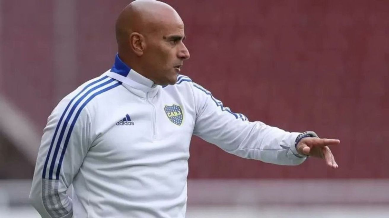 Los chats que mostró la víctima de abuso del ex DT de Boca Jorge Martínez podrían comprometer a la dirigencia