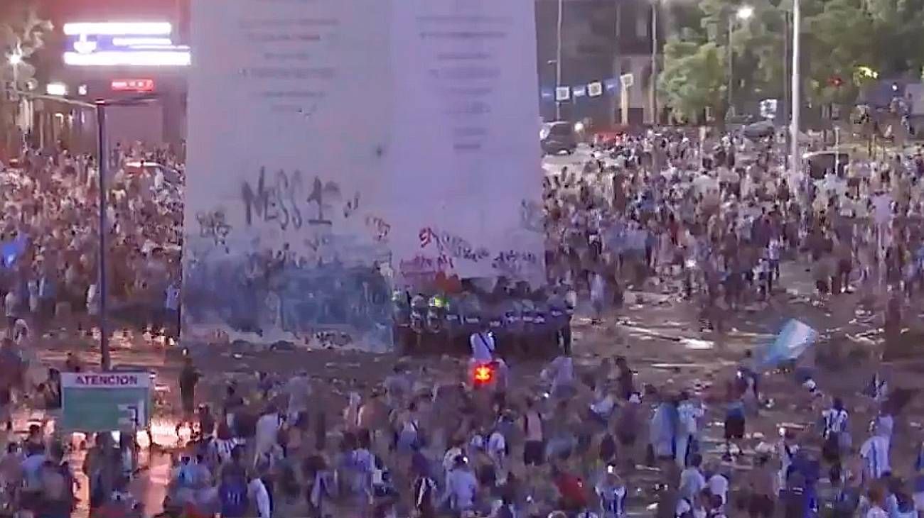 La fiesta del Obelisco terminó con violencia, detenidos y heridos