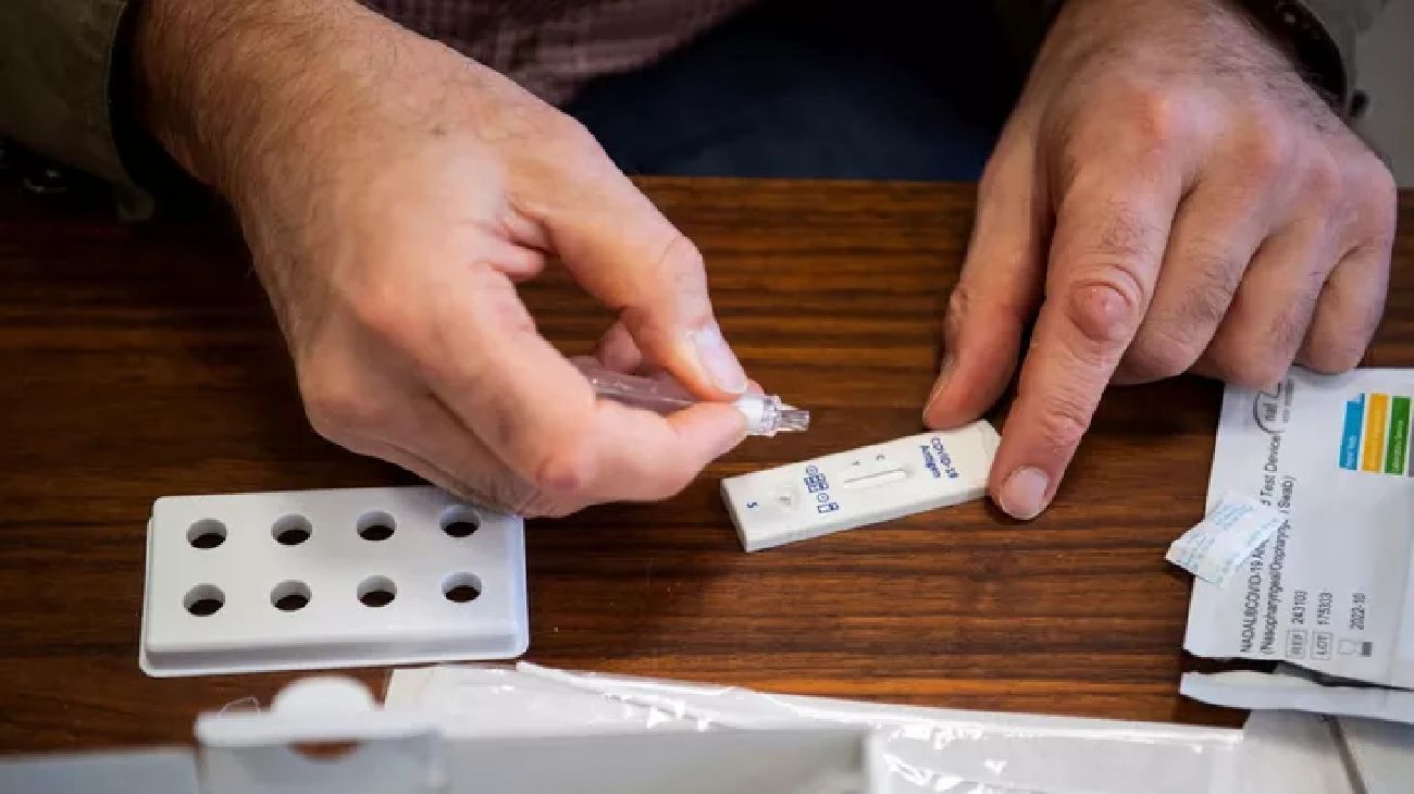 Países Bajos: un hombre vendía por 33 euros kits para autocontagiarse de Covid-19