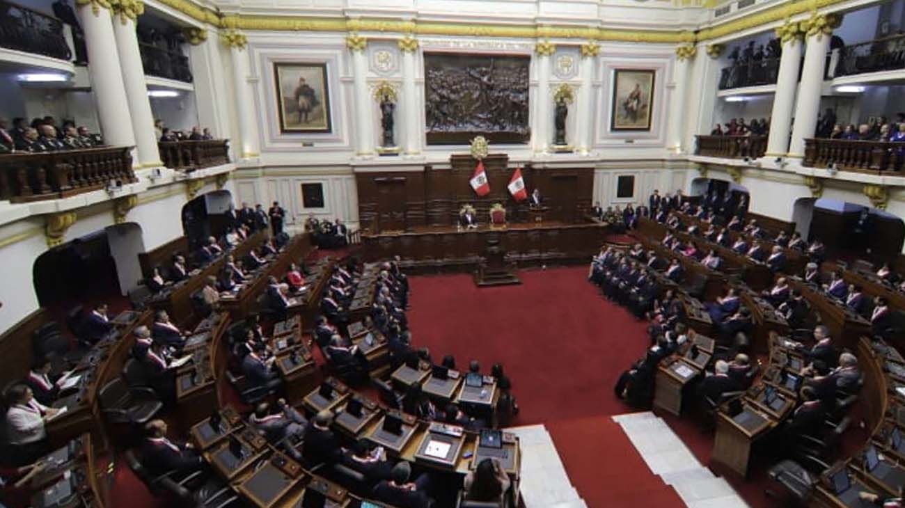 Pese a la crisis total en Perú, el Congreso rechazó el pedido de Boluarte de adelantar elecciones