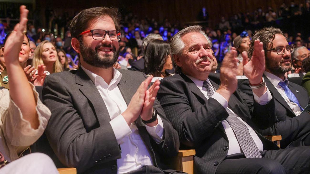 Alberto Fernández y Gabriel Boric compartieron un concierto y una cena en el CCK