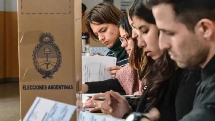 Autoridades de mesa: habrá severas sanciones para los que no justifiquen su falta