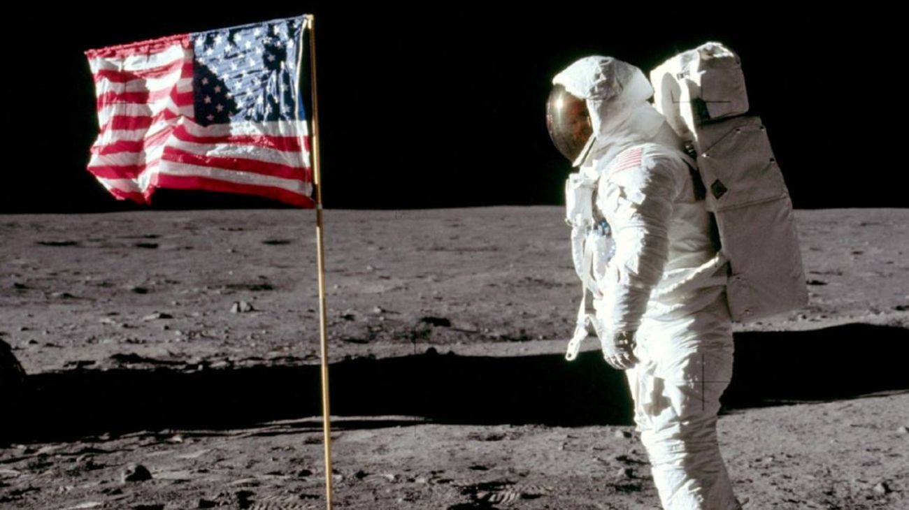 La igualdad racial llega a la Luna