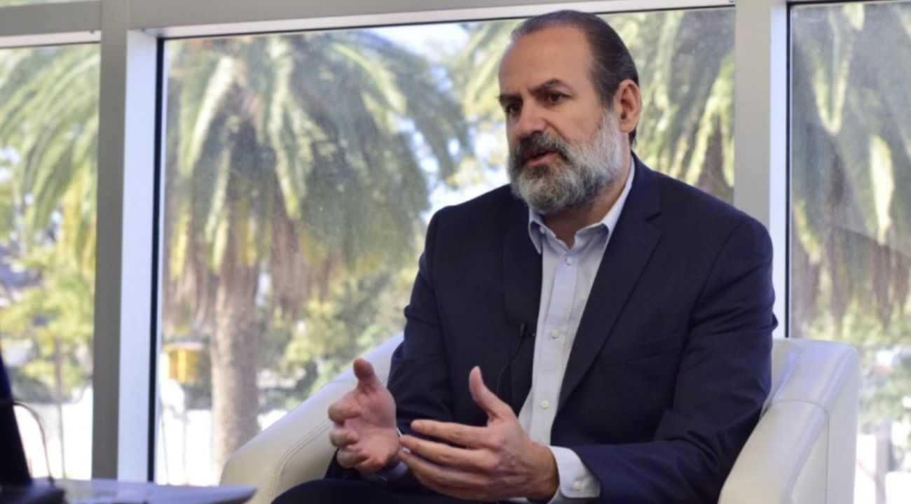 Intendente Susbielles: "El proyecto de gas no debiera meterse como una cuestión política"