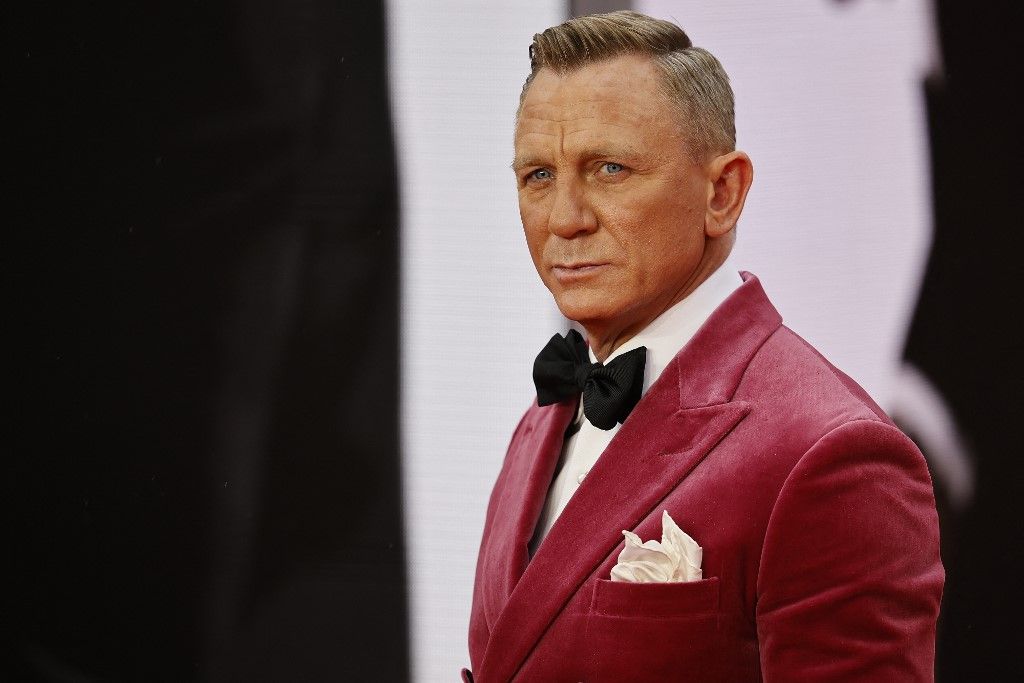 Los elogios a nueva película de James Bond dan esperanza de regreso del cine