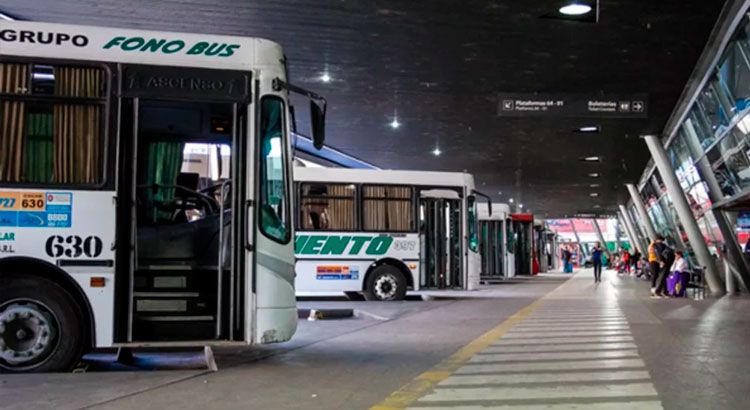 Córdoba: hubo acuerdo y vuelven a circular los colectivos interurbanos