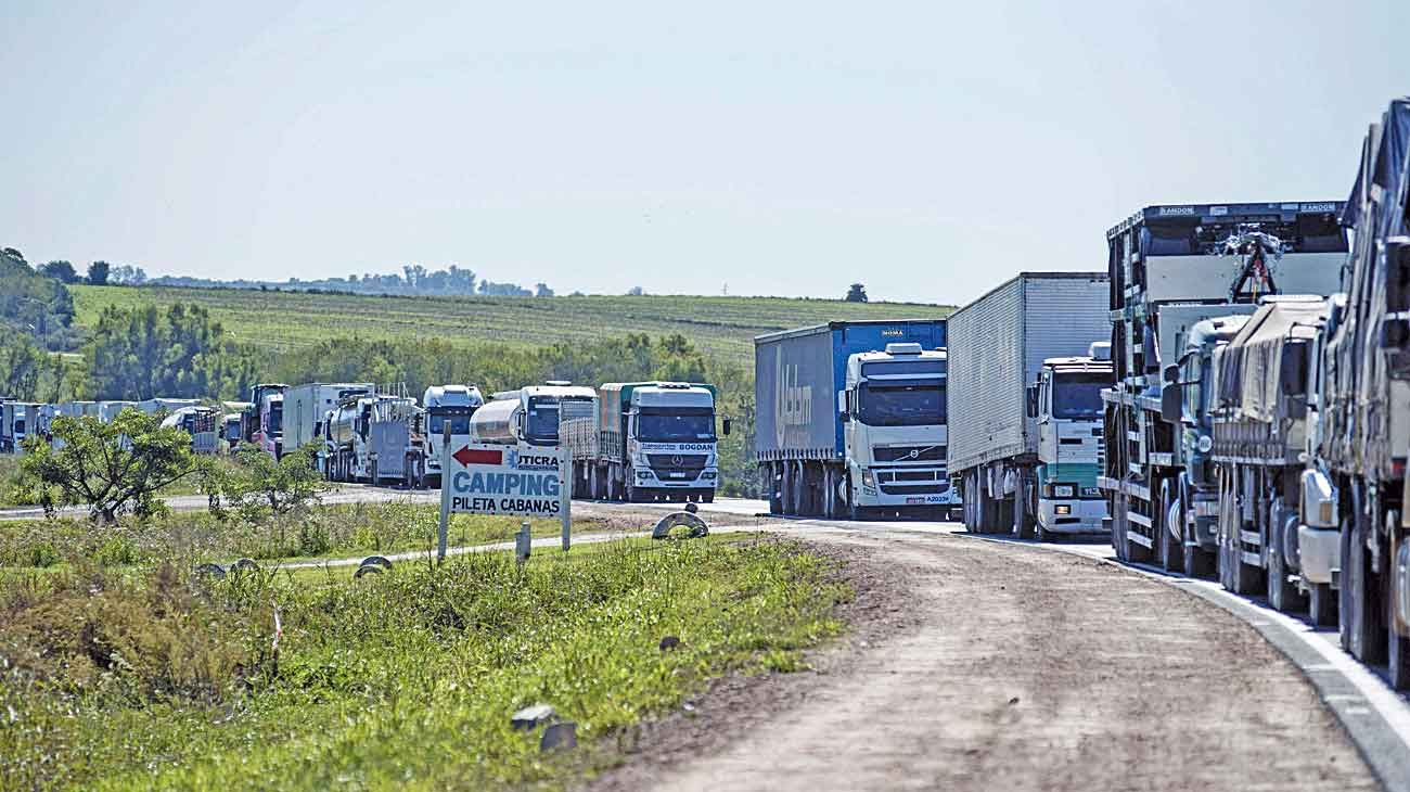La logística de la próxima cosecha podría complicarse por un conflicto de transportistas