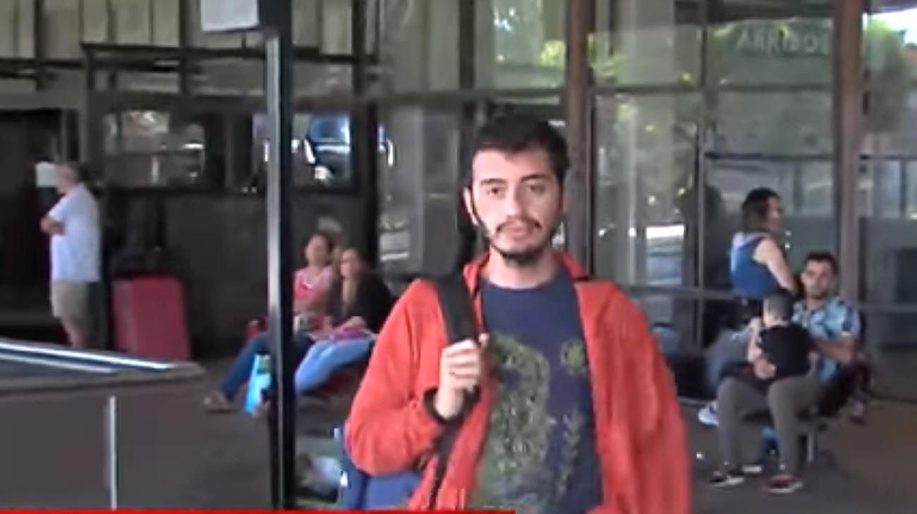 Escupió a un periodista al grito de "tengo coronavirus" y terminó detenido